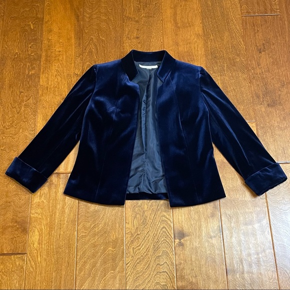 Tahari Jackets & Blazers - Tahari Arthur S. Levine Blue Velvet Blazer Sz 2